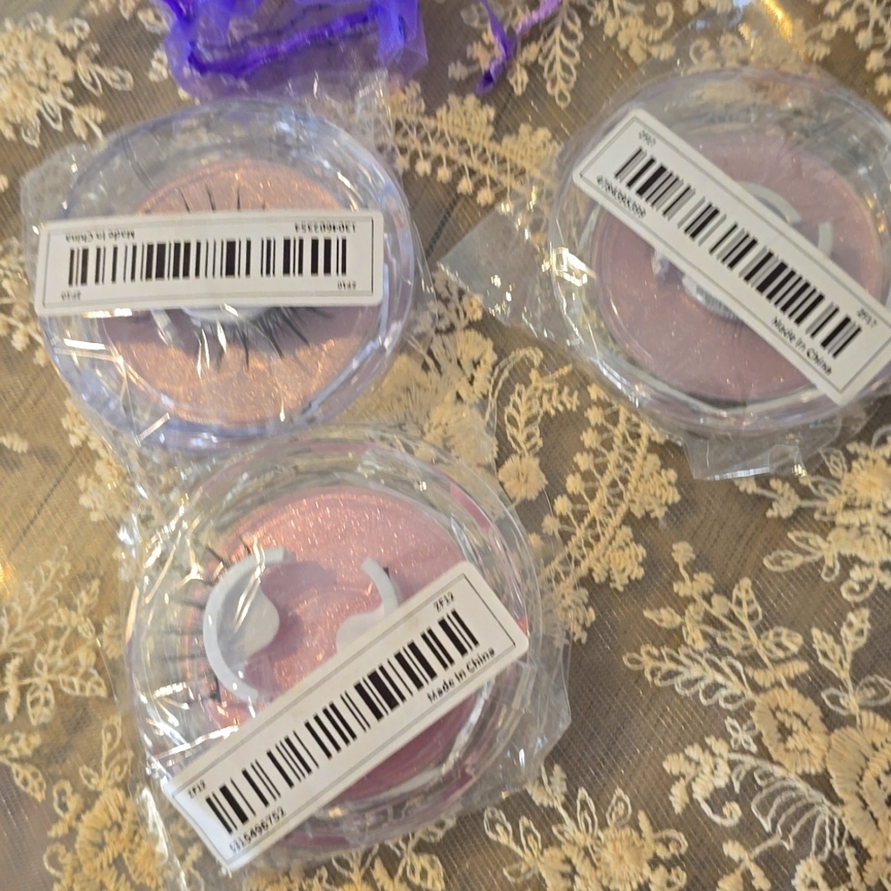 NoGlu Eyelashes